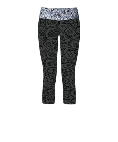 Black Grouper Capri Yoga Pants - Women's